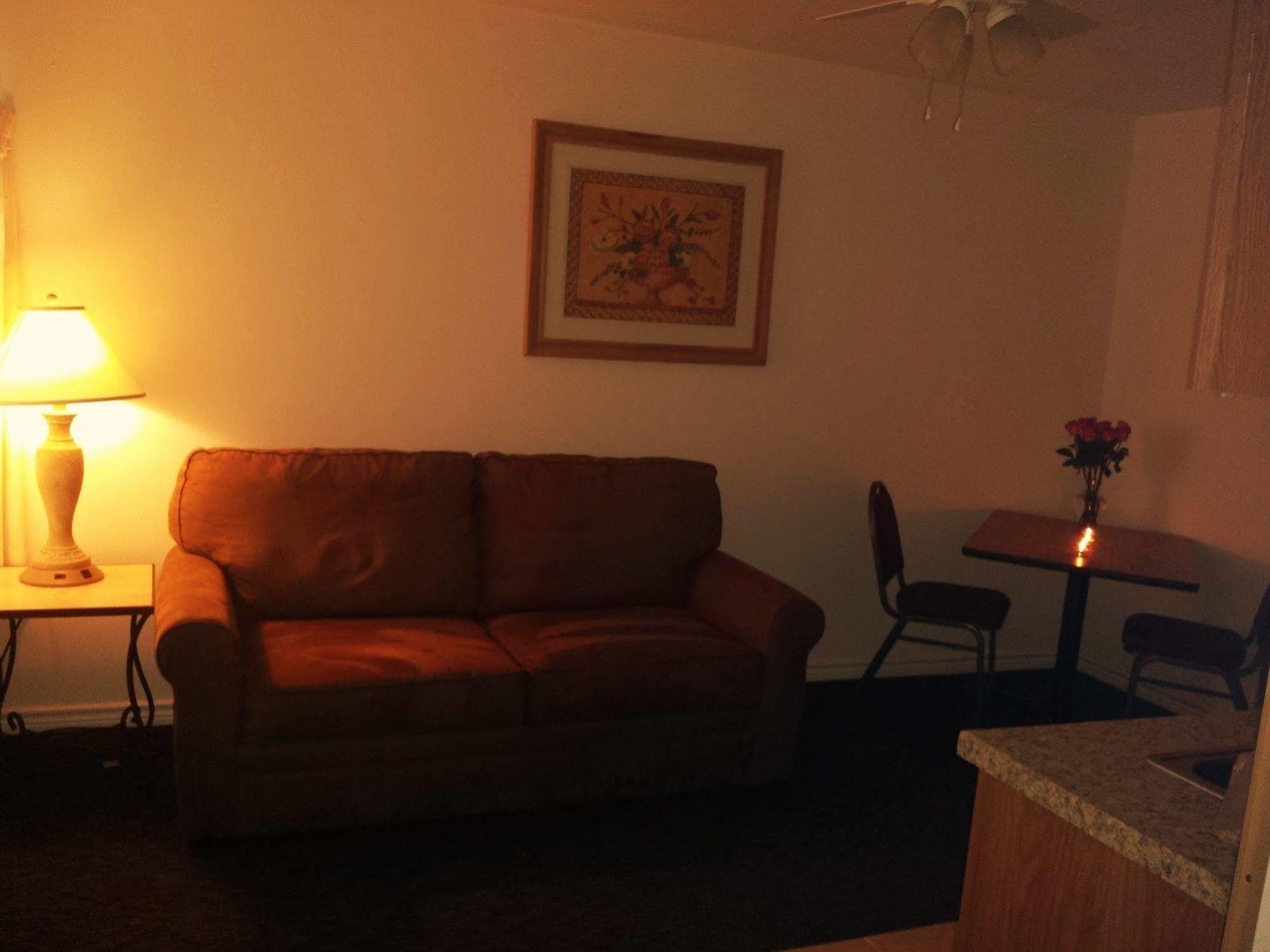 Hempstead Country Inn & Suites ภายนอก รูปภาพ